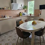 Batala1-City Marina Apartment With Secured Private Parking