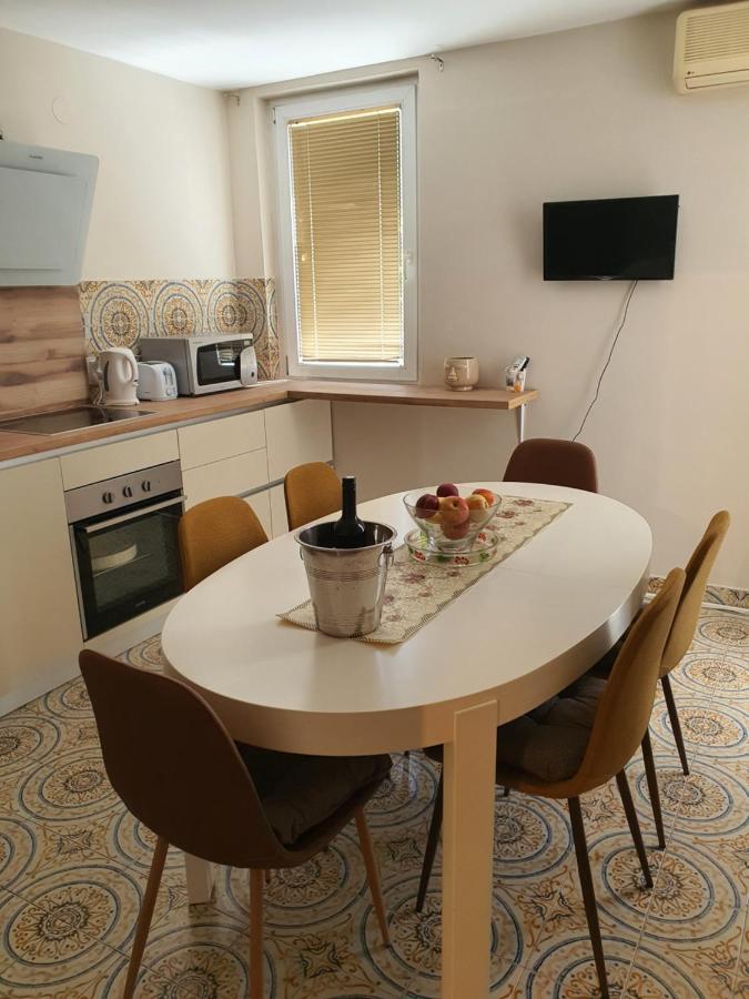 Batala1-city Marina With Secured Private Parking Dubrovnik